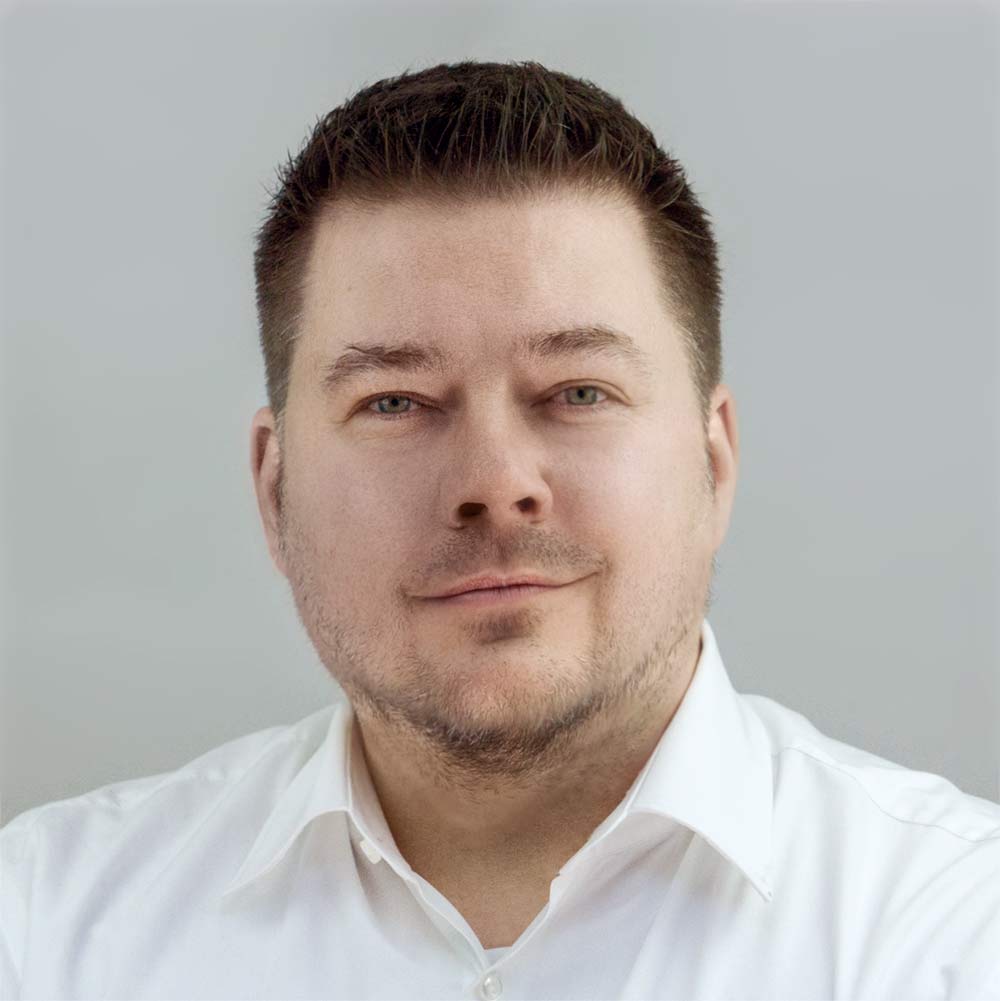 Simon K.
